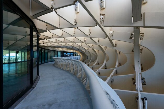 Jakie korzyści niesie ze sobą montaż rekuperacji w nowoczesnych budynkach?